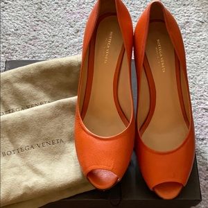 Bottega Veneta Peep Toe Maggiore Burnt Orange